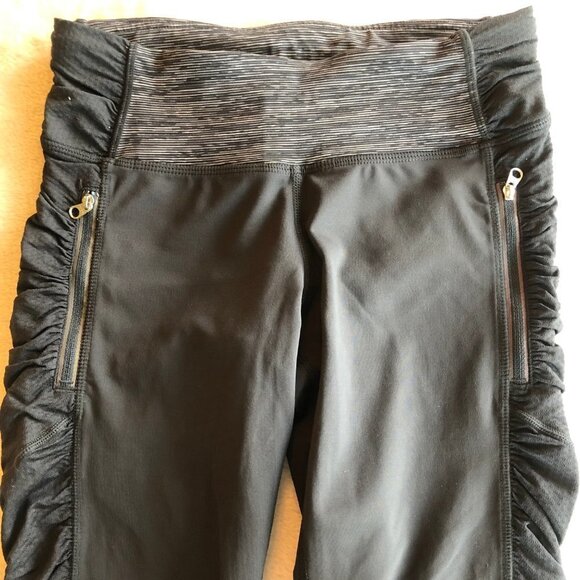 LULULEMON Cinched Ruched Crop Leggings Size 4 - Picture 3 of 11
